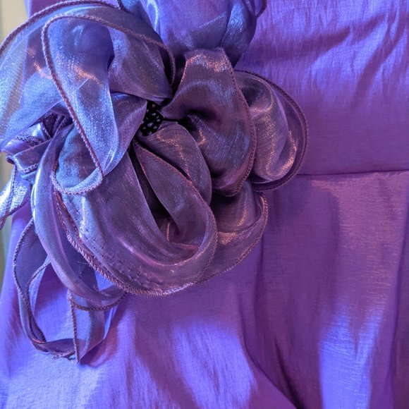 🔥 Purple Strapless Dress. Cocktail Ruffle Dress with Flower detail 🔥 - Picture 6 of 9